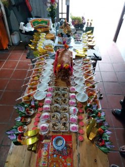 Heo Quay Cúng Khai Trương (HK1)